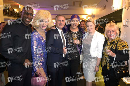Weltpremiere der 'Falling In Love' Grand Show 2023 in Berlin