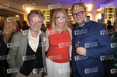Weltpremiere der 'Falling In Love' Grand Show 2023 in Berlin