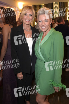 Weltpremiere der 'Falling In Love' Grand Show 2023 in Berlin