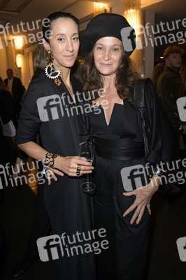 Weltpremiere der 'Falling In Love' Grand Show 2023 in Berlin