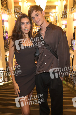 Weltpremiere der 'Falling In Love' Grand Show 2023 in Berlin