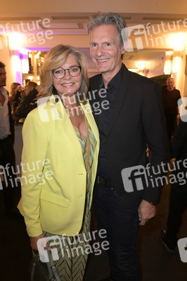 Weltpremiere der 'Falling In Love' Grand Show 2023 in Berlin