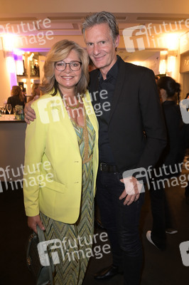 Weltpremiere der 'Falling In Love' Grand Show 2023 in Berlin