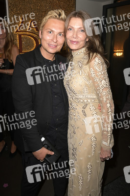 Weltpremiere der 'Falling In Love' Grand Show 2023 in Berlin
