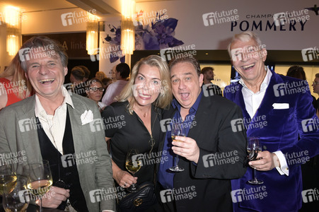 Weltpremiere der 'Falling In Love' Grand Show 2023 in Berlin