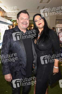 Weltpremiere der 'Falling In Love' Grand Show 2023 in Berlin