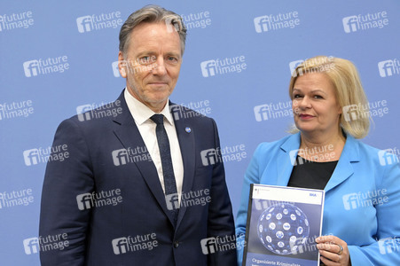 Bundespressekonferenz Bundeslagebild zur Organisierten Kriminalität 2022 in Berlin