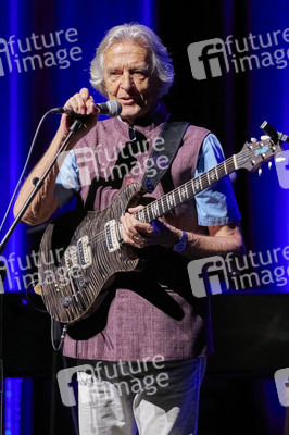 Konzert vom John McLaughlin Quintet in Hannover