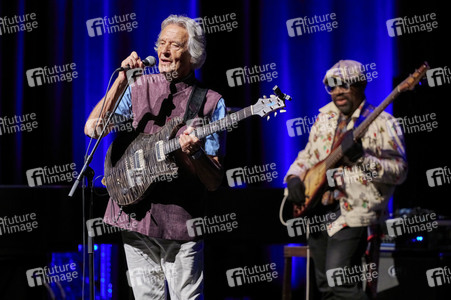 Konzert vom John McLaughlin Quintet in Hannover