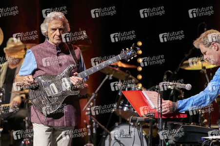 Konzert vom John McLaughlin Quintet in Hannover