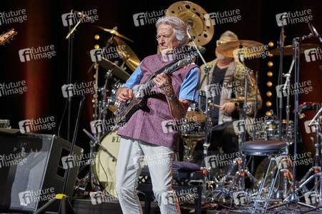 Konzert vom John McLaughlin Quintet in Hannover