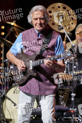 Konzert vom John McLaughlin Quintet in Hannover
