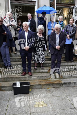 Stolpersteinverlegung vor der Archenhold-Sternwarte in Berlin