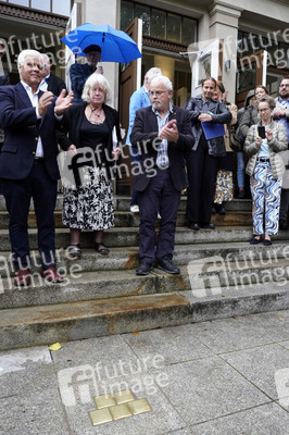 Stolpersteinverlegung vor der Archenhold-Sternwarte in Berlin