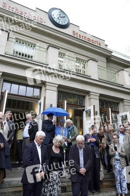 Stolpersteinverlegung vor der Archenhold-Sternwarte in Berlin