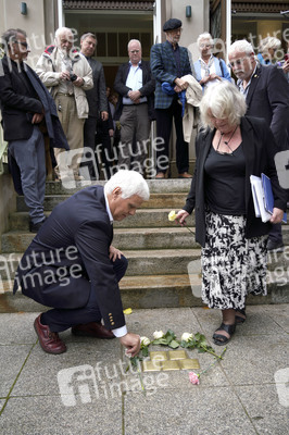 Stolpersteinverlegung vor der Archenhold-Sternwarte in Berlin