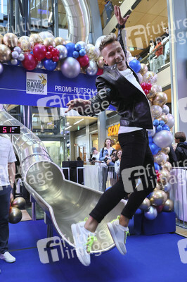 Promi-Rutsch-Battle in Hamburg