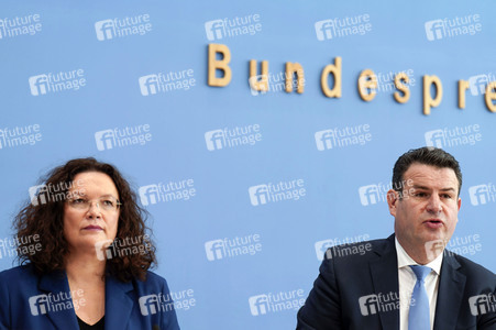 Bundespressekonferenz Turbo zur Arbeitsmarktintegration in Berlin