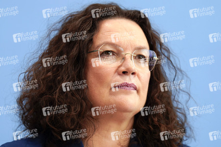 Bundespressekonferenz Turbo zur Arbeitsmarktintegration in Berlin