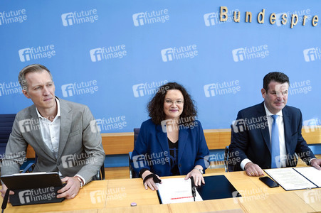 Bundespressekonferenz Turbo zur Arbeitsmarktintegration in Berlin