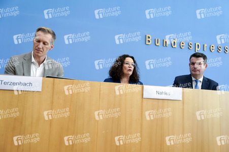 Bundespressekonferenz Turbo zur Arbeitsmarktintegration in Berlin