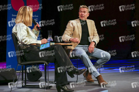 Dirk Steffens bei der lit.Cologne Spezial 2023 in Köln