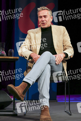 Dirk Steffens bei der lit.Cologne Spezial 2023 in Köln