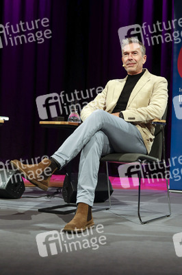 Dirk Steffens bei der lit.Cologne Spezial 2023 in Köln