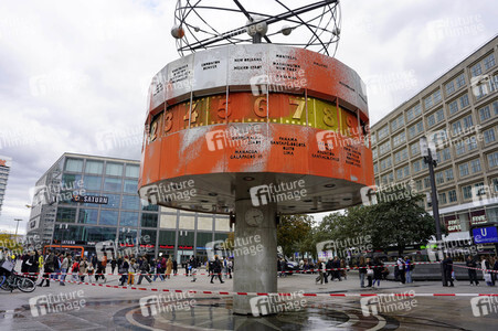 Klimaprotest am Alexanderplatz in Berlin