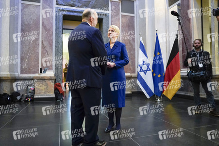 1037. Bundesratssitzung in Berlin