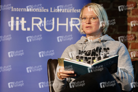 Mareike Graepel und Jan Hendrik Ax auf der lit.Ruhr 2023 in Bochum