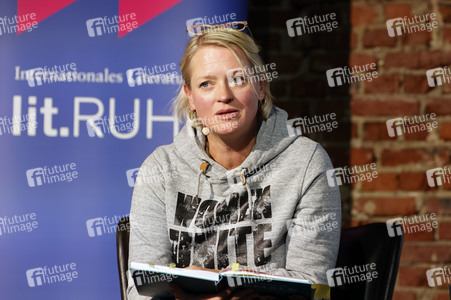Mareike Graepel und Jan Hendrik Ax auf der lit.Ruhr 2023 in Bochum
