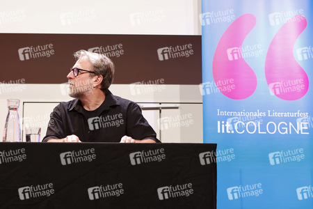 Sven Stricker und Bjarne Mädel auf der lit.Cologne 2023 in Köln