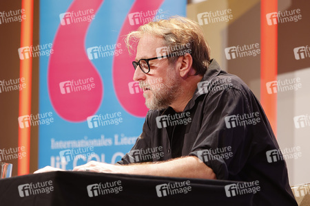 Sven Stricker und Bjarne Mädel auf der lit.Cologne 2023 in Köln