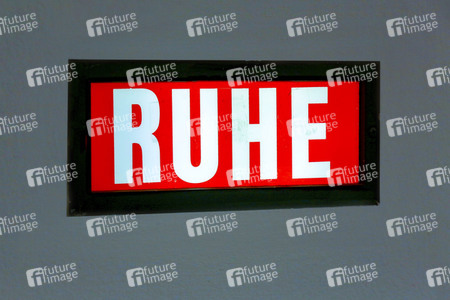 Symbolfoto Bitte Ruhe