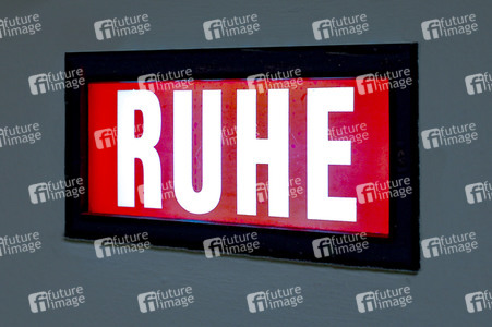 Symbolfoto Bitte Ruhe