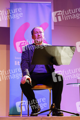 Richard Ford und Ulrich Noethen auf der lit.Cologne Spezial 2023 in Köln