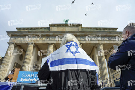 Kundgebung gegen Antisemitismus und für Solidarität mit Israel in Berlin