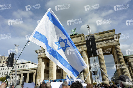 Kundgebung gegen Antisemitismus und für Solidarität mit Israel in Berlin
