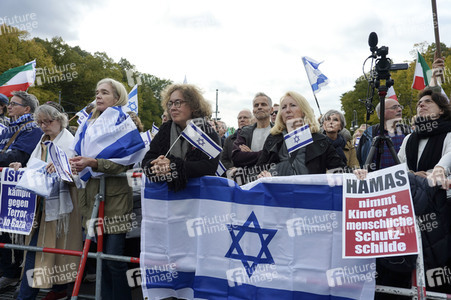 Kundgebung gegen Antisemitismus und für Solidarität mit Israel in Berlin