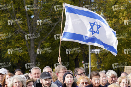Kundgebung gegen Antisemitismus und für Solidarität mit Israel in Berlin