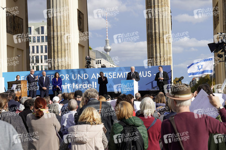 Kundgebung gegen Antisemitismus und für Solidarität mit Israel in Berlin