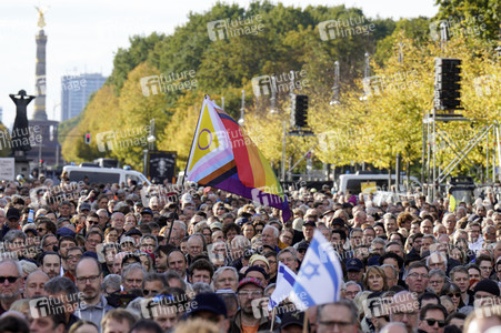 Kundgebung gegen Antisemitismus und für Solidarität mit Israel in Berlin