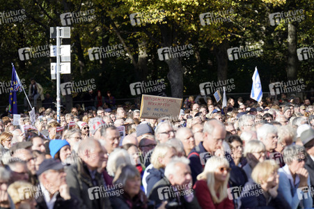 Kundgebung gegen Antisemitismus und für Solidarität mit Israel in Berlin