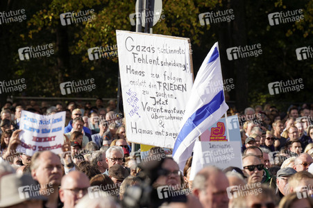Kundgebung gegen Antisemitismus und für Solidarität mit Israel in Berlin