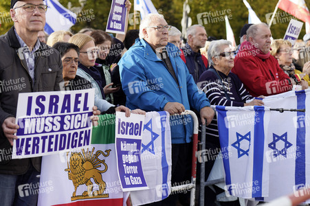 Kundgebung gegen Antisemitismus und für Solidarität mit Israel in Berlin