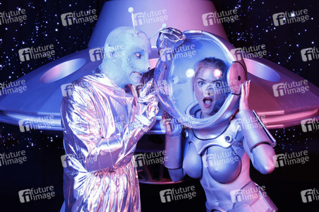 FARBKÖRPER Kalender 2024: Geek Art-Bodypainting und Transformaking