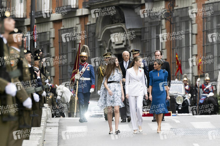Kronprinzessin Leonor schwört den Treueeid in Madrid
