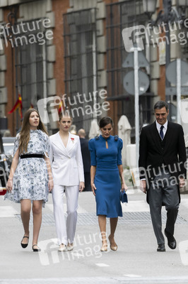Kronprinzessin Leonor schwört den Treueeid in Madrid
