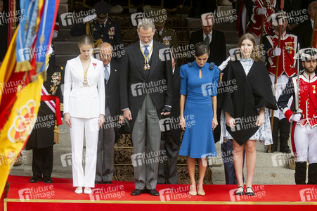 Kronprinzessin Leonor schwört den Treueeid in Madrid
